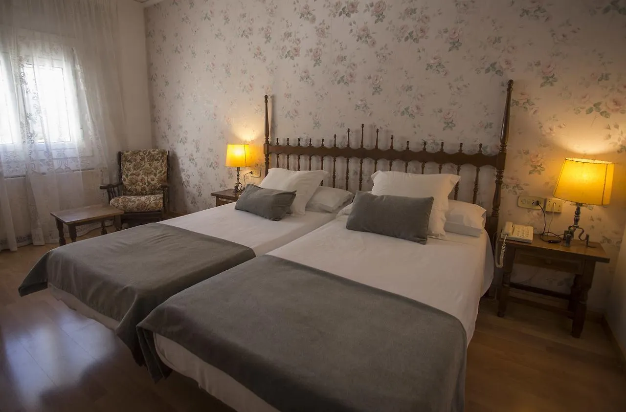 Hotel Segle XX Tremp 2*,  Španělsko